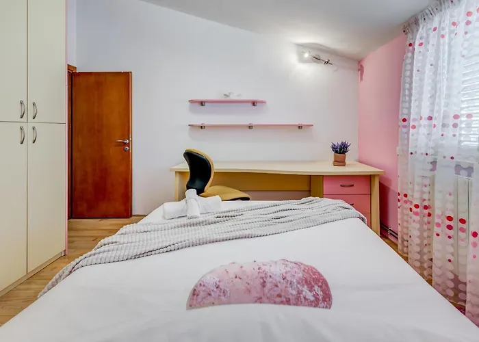 Luxury Apartment Galla